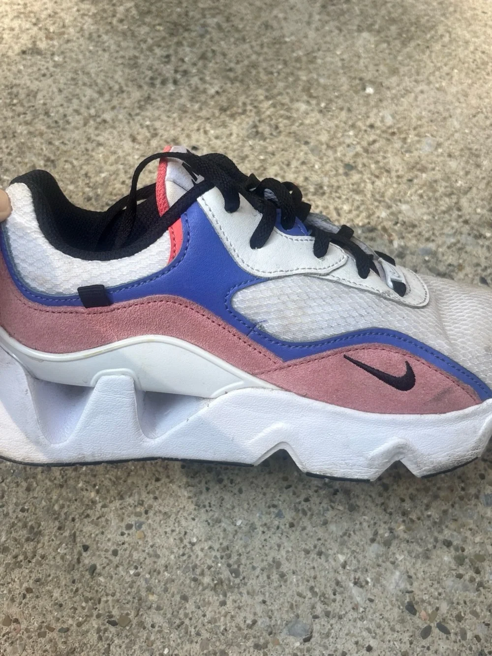 Nike RYZ 365 2 Sneakers Women’s Size 7